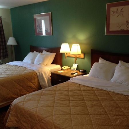 Mid Ohio Inn Bellville Экстерьер фото